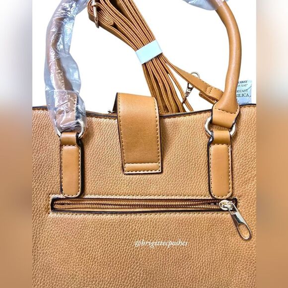Women Tan Messenger Handbag With Shoulder Strap - Picture 6 of 12